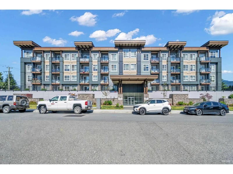 #201 9450 ROBSON Street, Chilliwack, British Columbia, V2P0L7, Chilliwack, British Columbia — photo 1 of 5