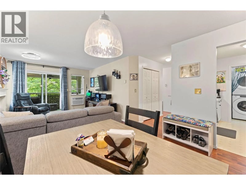 #211 650 3 Street Southwest, Salmon Arm, British Columbia, V1E1P6, Salmon Arm, British Columbia — photo 1 of 5