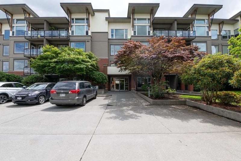 #114 33539 HOLLAND Avenue, Abbotsford, British Columbia, V2S0C6, Abbotsford, British Columbia — photo 1 of 5