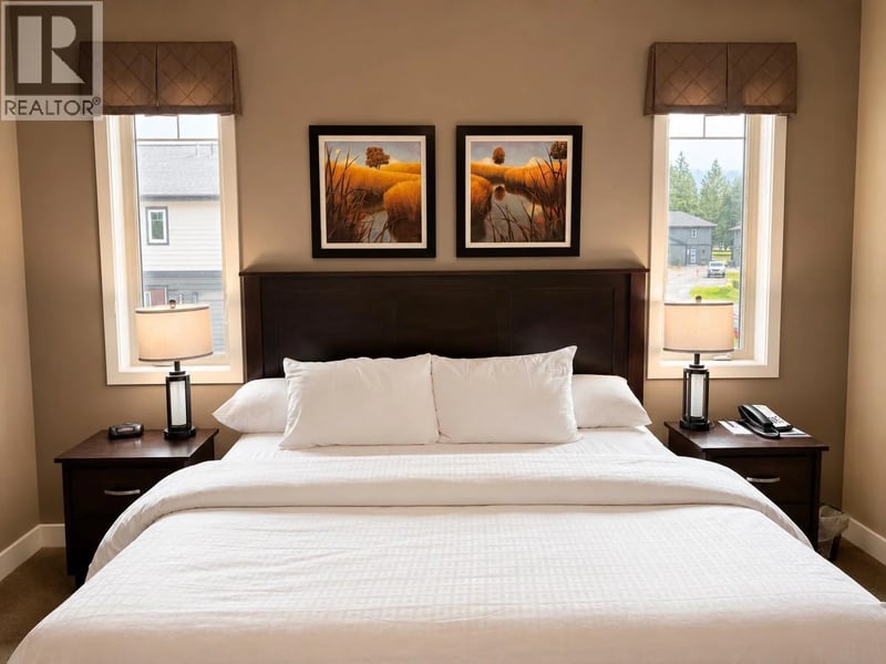 #521 500 BIGHORN Boulevard, Radium Hot Springs, British Columbia, V0A1M0, Radium Hot Springs, British Columbia — photo 1 of 5