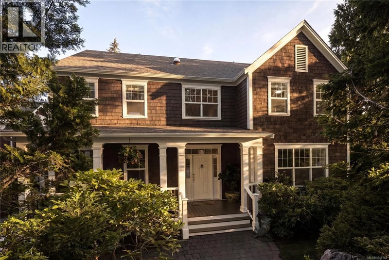 1188 Garden Gate Drive, Central Saanich, British Columbia, V8M2H6, Central Saanich, British Columbia — photo 1 of 5