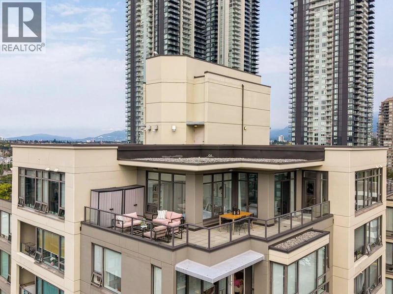 #PH1 4182 DAWSON Street, Burnaby, British Columbia, V5C0A2, Burnaby, British Columbia — photo 1 of 5
