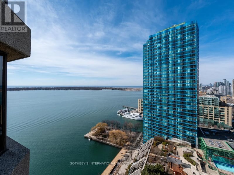 #2204 65 Harbour Square, Toronto (Waterfront Communities), Ontario, M5J2L4, Toronto (Waterfront Communities), Ontario — photo 1 of 5