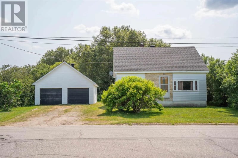 191 Rossmore RD, Sault Ste. Marie, Ontario, P6C2Y7, Sault Ste. Marie, Ontario — photo 1 of 5