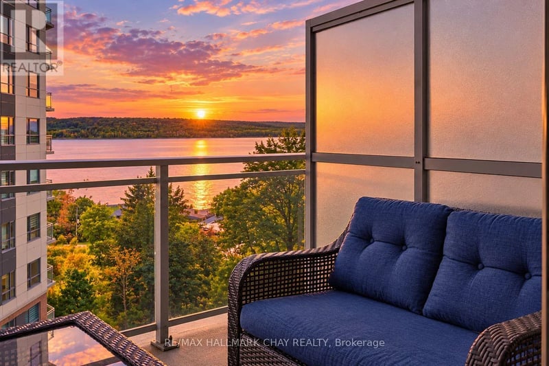 #819 58 Lakeside Terrace, Barrie (Little Lake), Ontario, L4M0L5, Barrie (Little Lake), Ontario — photo 1 of 5
