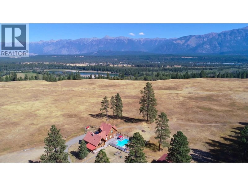 6540 STANLEY Road, Ta Ta Creek, British Columbia, V0B2H0, Ta Ta Creek, British Columbia — photo 1 of 5