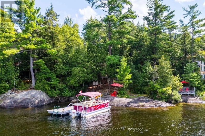 1061 Hurling Point Road, Muskoka Lakes (Wood (Muskoka Lakes)), Ontario, P0C1A0, Muskoka Lakes (Wood (Muskoka Lakes)), Ontario — photo 1 of 5