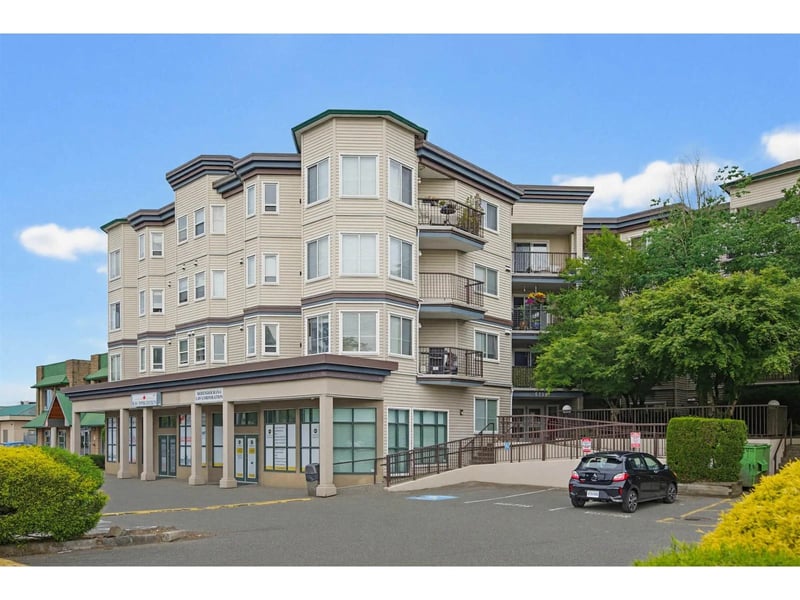 #302 5759 GLOVER Road, Langley, British Columbia, V3A8M8, Langley, British Columbia — photo 1 of 5