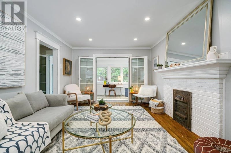 212 Lawlor Avenue, Toronto (East End-Danforth), Ontario, M4E3M1, Toronto (East End-Danforth), Ontario — photo 1 of 5