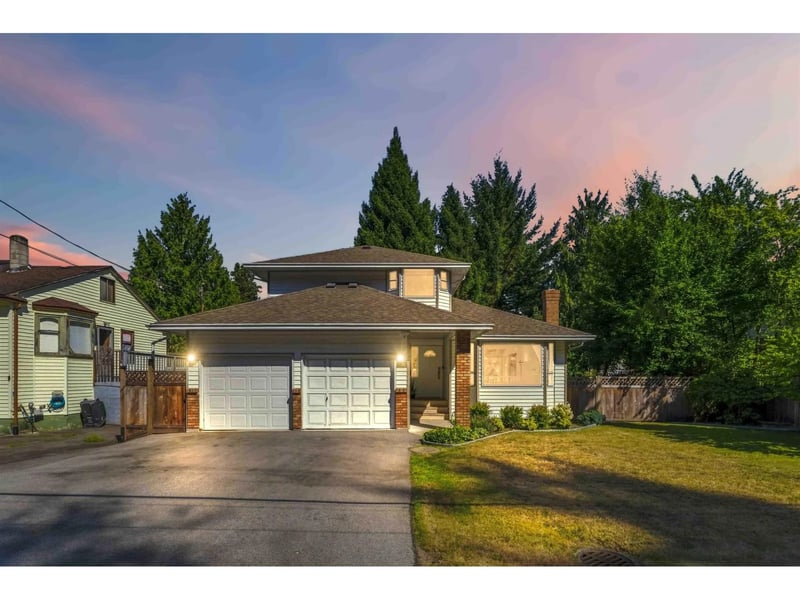 10220 146 Street, Surrey, British Columbia, V3R3S9, Surrey, British Columbia — photo 1 of 5