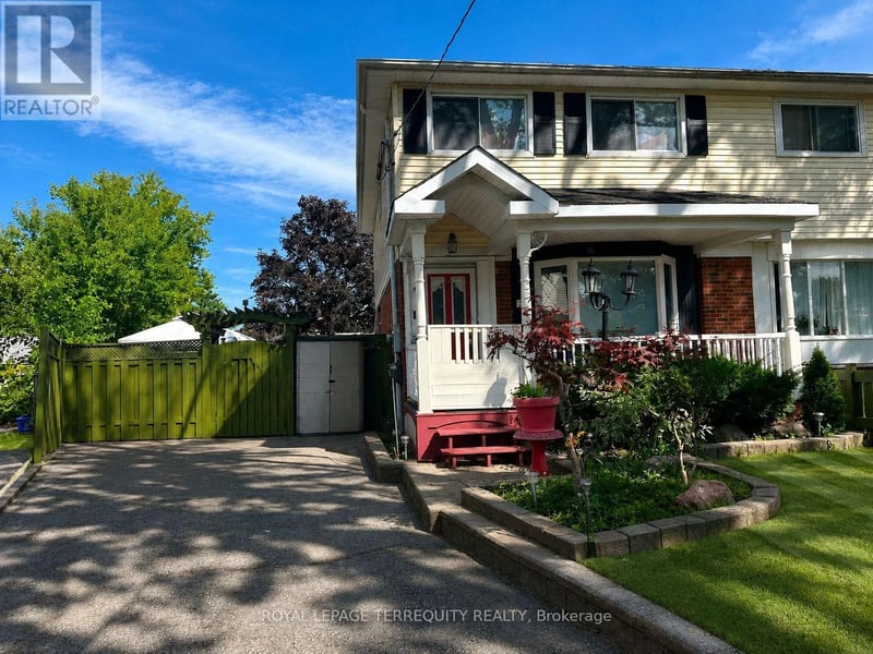 235 Barkley Crescent, Oshawa (Vanier), Ontario, L1J2E7, Oshawa (Vanier), Ontario — photo 1 of 5