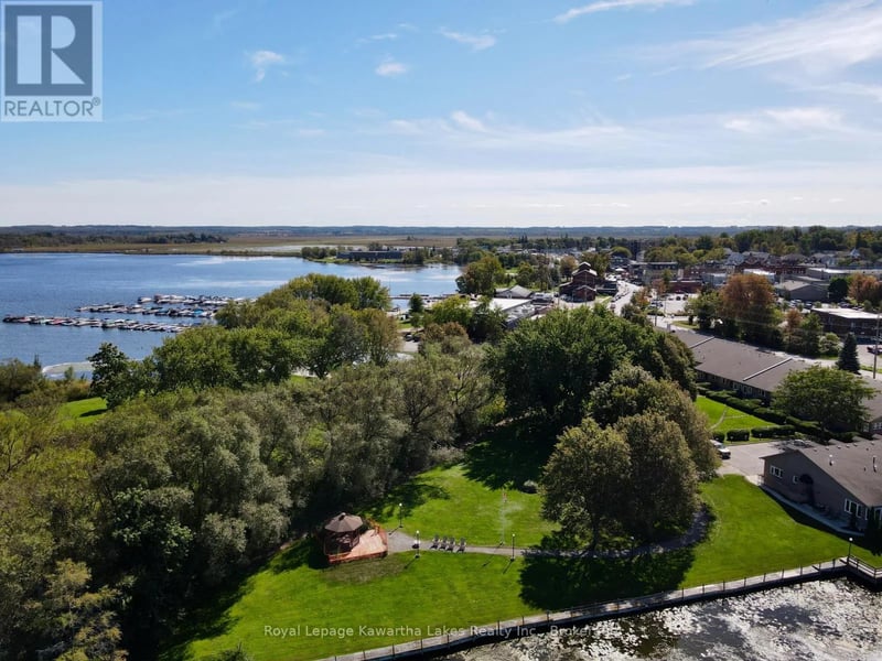 #6 234 Water Street, Scugog (Port Perry), Ontario, L9L1C4, Scugog (Port Perry), Ontario — photo 1 of 5