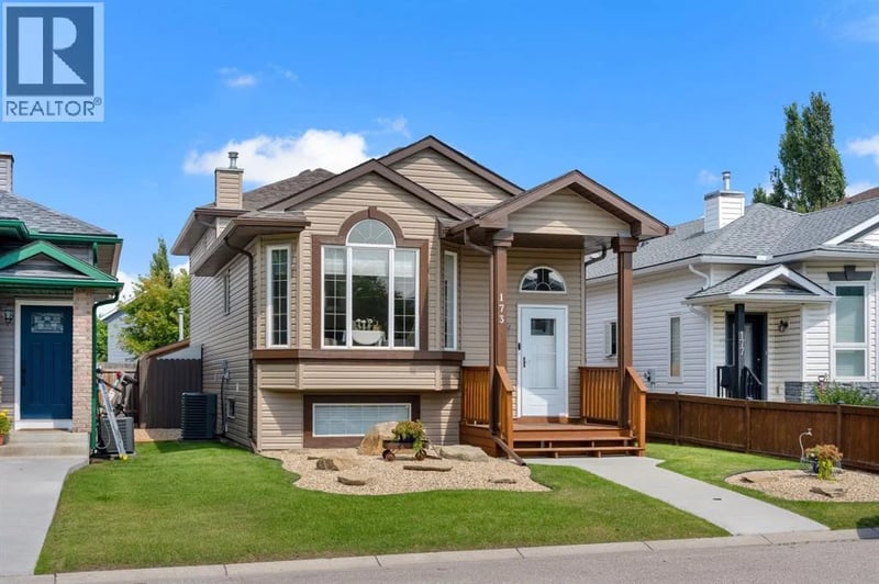 173 Harvest Rose Circle Northeast, Calgary, Alberta, T3K4M6, Calgary, Alberta — photo 1 of 5