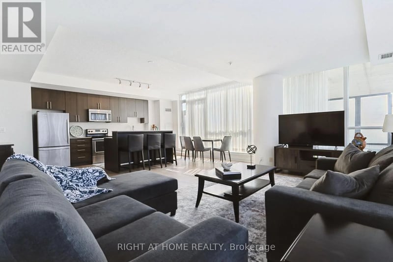 #302 3985 Grand Park Drive, Mississauga (City Centre), Ontario, L5B0H8, Mississauga (City Centre), Ontario — photo 1 of 5