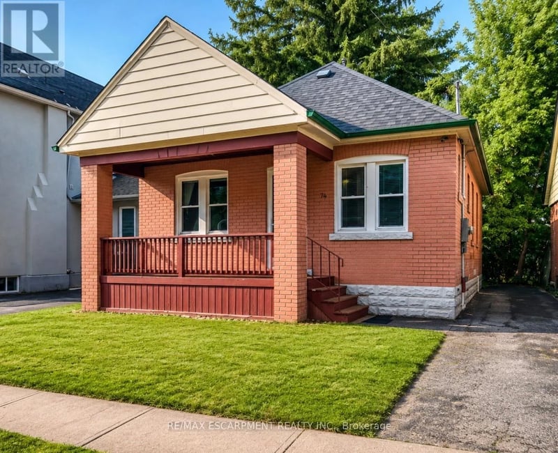 74 Royal Avenue, Hamilton (Ainslie Wood), Ontario, L8S2C5, Hamilton (Ainslie Wood), Ontario — photo 1 of 5