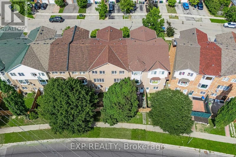 144 Bartley Drive, Toronto (Victoria Village), Ontario, M4A1C5, Toronto (Victoria Village), Ontario — photo 1 of 5