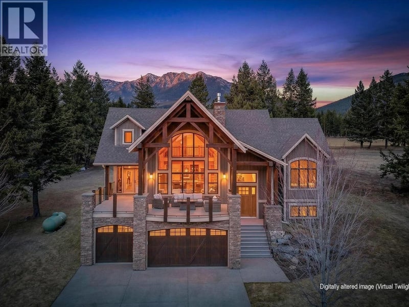 7540 Springs Terrace, Radium Hot Springs, British Columbia, V0A1M0, Radium Hot Springs, British Columbia — photo 1 of 5