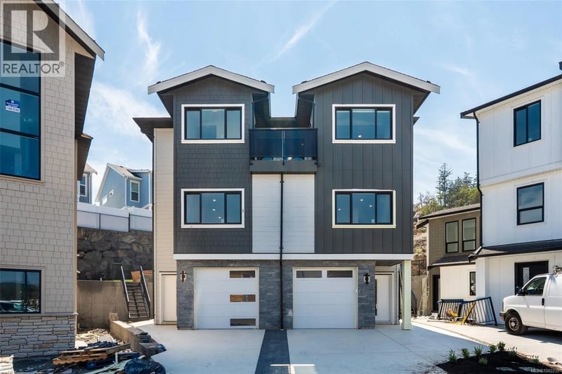 833 Blackbird Place, Langford, British Columbia, V9B0E7, Langford, British Columbia — photo 1 of 5