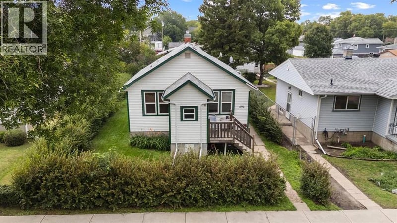4911 56 Street, Camrose, Alberta, T4V2C6, Camrose, Alberta — photo 1 of 5