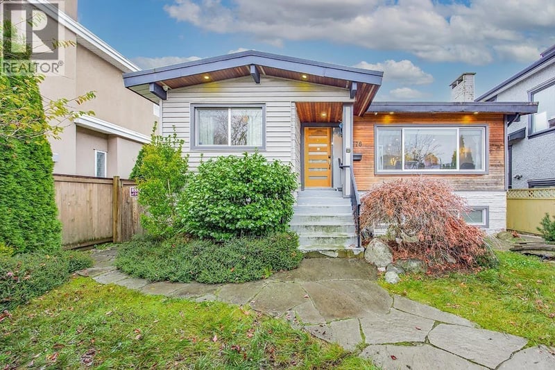 778 52ND Avenue, Vancouver, British Columbia, V5X1H2, Vancouver, British Columbia — photo 1 of 5