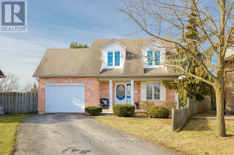 43 Silvercrest Court, Thorold (Confederation Heights), Ontario, L2V5B4, Thorold (Confederation Heights), Ontario — photo 1 of 5