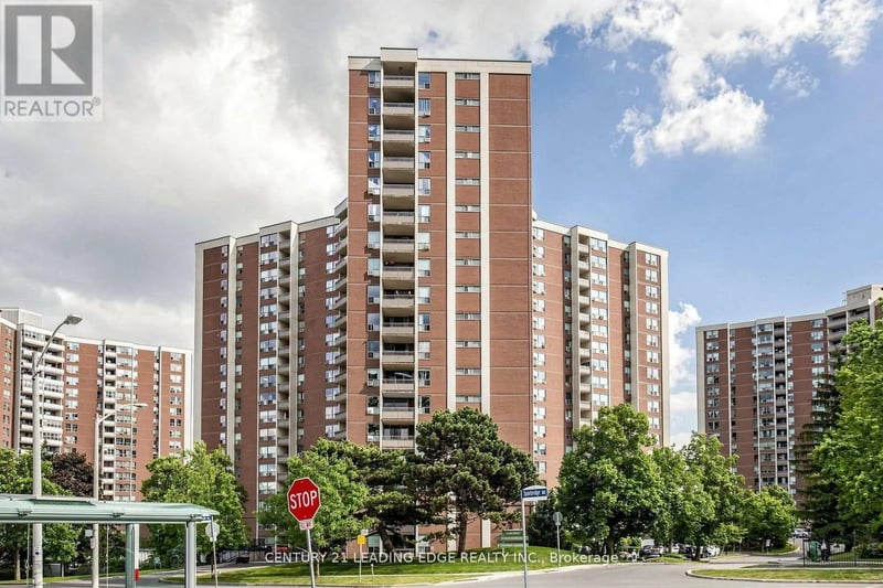 #304 5 Vicora Linkway, Toronto (Flemingdon Park), Ontario, M3C1A7, Toronto (Flemingdon Park), Ontario — photo 1 of 5