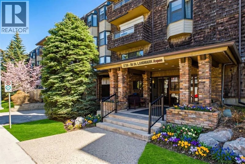 3730 50 Street Northwest, Calgary, Alberta, T3A2V9, Calgary, Alberta — photo 1 of 5