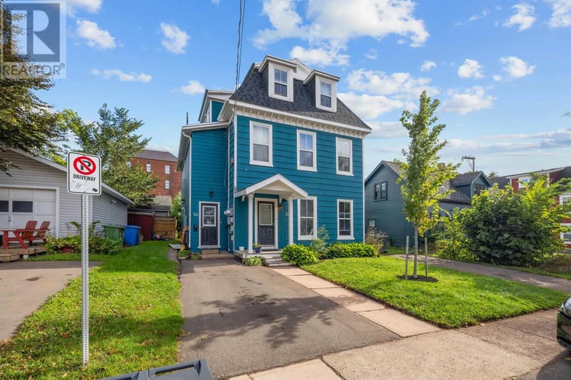 48-52 HILLSBOROUGH Street, Charlottetown, Prince Edward Island, C1A4W1, Charlottetown, Prince Edward Island — photo 1 of 5
