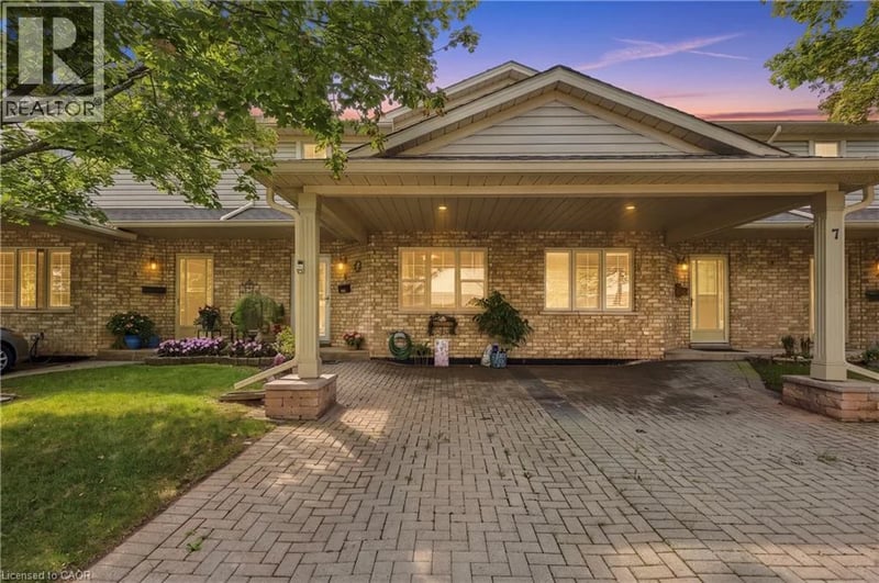 #5 9 WENTWORTH Drive, Grimsby, Ontario, L3M5H9, Grimsby, Ontario — photo 1 of 5
