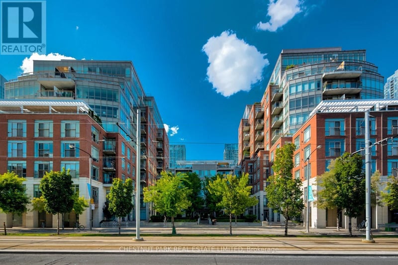 #318W 500 Queens Quay, Toronto (Waterfront Communities), Ontario, M5V3K8, Toronto (Waterfront Communities), Ontario — photo 1 of 5