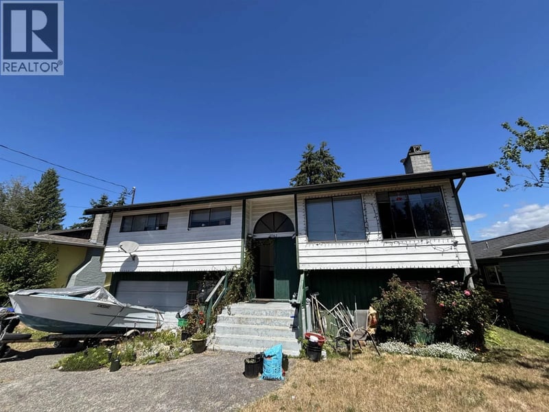 5762 SPINDRIFT Street, Sechelt, British Columbia, V0V0V0, Sechelt, British Columbia — photo 1 of 5