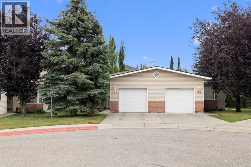 100 Dovista Court Southeast, Calgary, Alberta, T2B3P4, Calgary, Alberta — photo 1 of 5