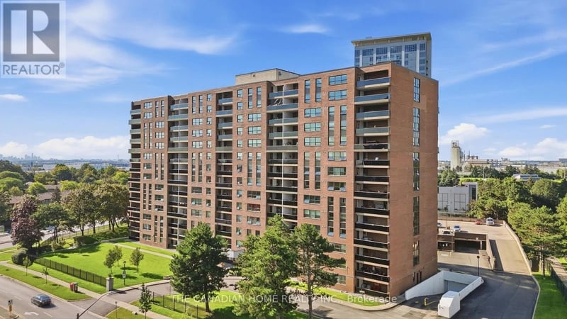 #1103 4 Lisa St. Street, Brampton (Queen Street Corridor), Ontario, L6T4B6, Brampton (Queen Street Corridor), Ontario — photo 1 of 5