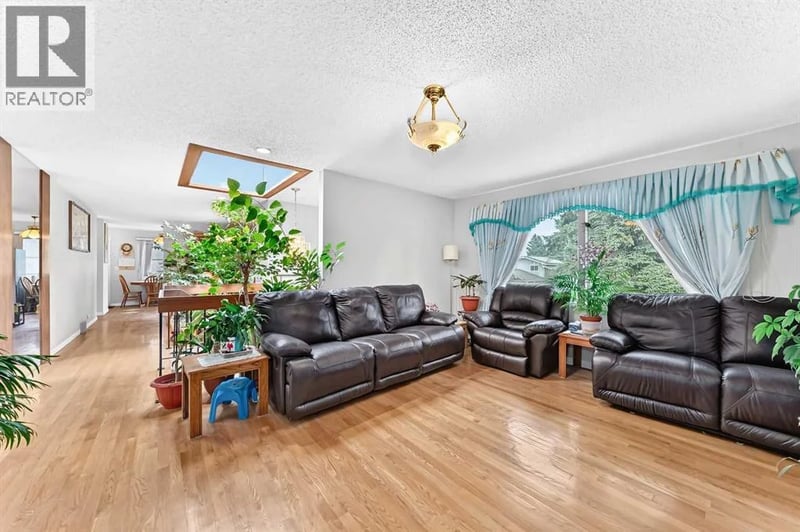 3219 Palliser Drive Southwest, Calgary, Alberta, T2V1S2, Calgary, Alberta — photo 1 of 5
