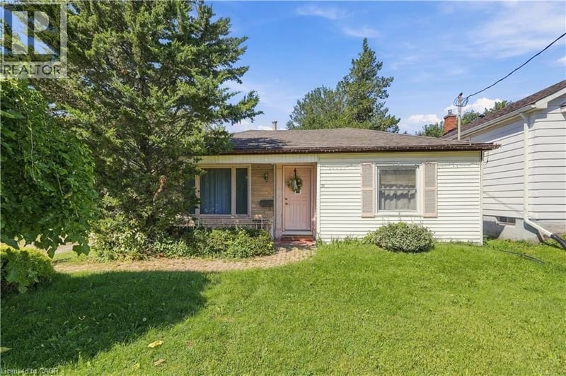 24 BARTON Street, St. Catharines, Ontario, L2S2W1, St. Catharines, Ontario — photo 1 of 5