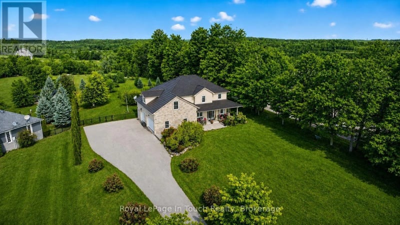3225 10 Line North, Oro-Medonte, Ontario, L0L1T0, Oro-Medonte, Ontario — photo 1 of 5