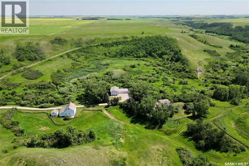 Flying Creek Homestead - 38.31 Acres, Lumsden Rm No. 189, Saskatchewan, S0G3C0, Lumsden Rm No. 189, Saskatchewan — photo 1 of 5