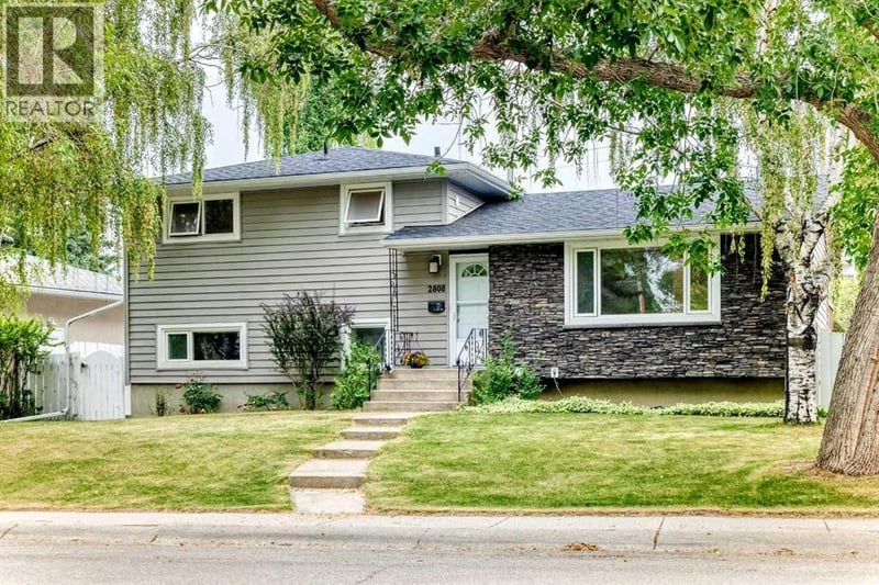 2808 Brecken Road Northwest, Calgary, Alberta, T2L1H6, Calgary, Alberta — photo 1 of 5