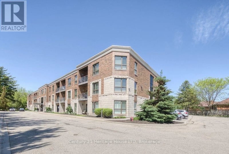 #311 2799 St. Paul Avenue, Niagara Falls (Stamford), Ontario, L2J2L3, Niagara Falls (Stamford), Ontario — photo 1 of 5