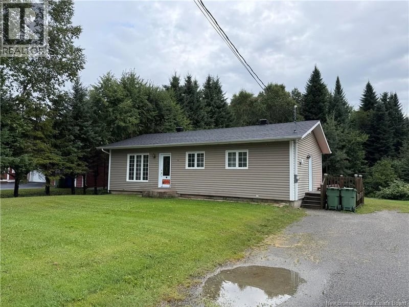 9 4th Avenue, Clair, New Brunswick, E7A2B2, Clair, New Brunswick — photo 1 of 5