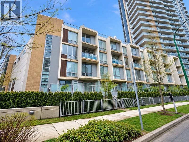 #210 4808 HAZEL Street, Burnaby, British Columbia, V5H0A2, Burnaby, British Columbia — photo 1 of 5