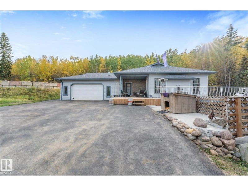 54426 RGE ROAD 15, Rural Lac Ste. Anne County, Alberta, T0E1V0, Rural Lac Ste. Anne County, Alberta — photo 1 of 5