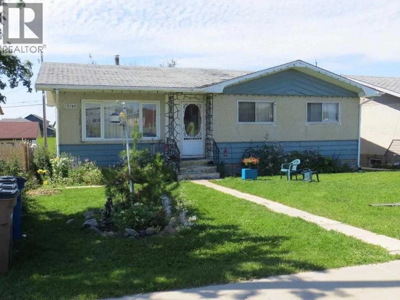 10140 105 Street, Lac La Biche, Alberta, T0A2C0, Lac La Biche, Alberta — photo 1 of 5