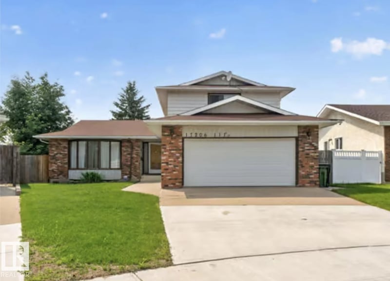 17206 111A ST NW, Edmonton, Alberta, T5X3K2, Edmonton, Alberta — photo 1 of 5
