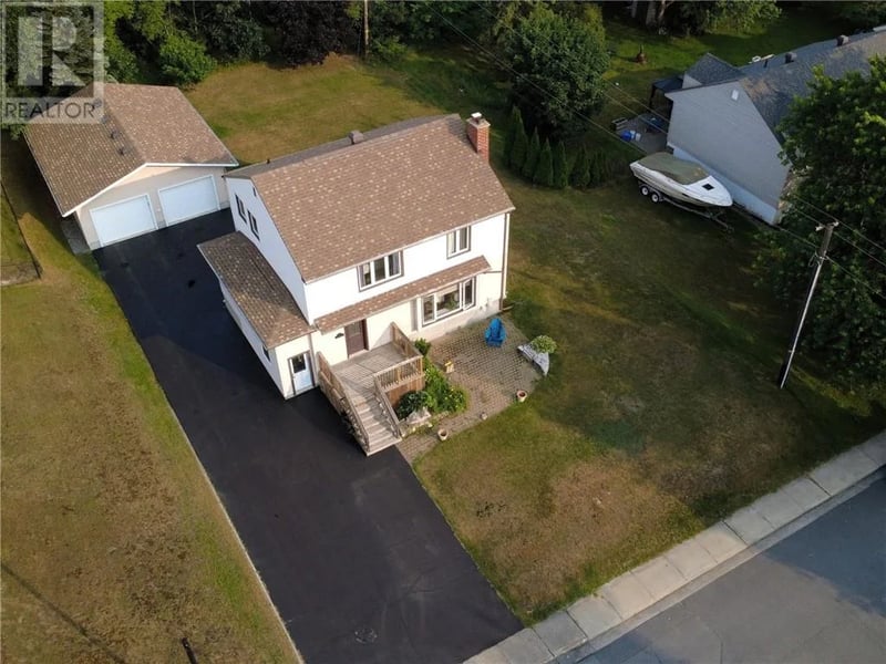 107 Lindsley Street, Greater Sudbury, Ontario, P0M1S0, Greater Sudbury, Ontario — photo 1 of 5