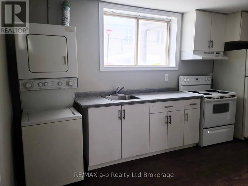 #3 44 Stanley Street, London South (South F), Ontario, N6C1B1, London South (South F), Ontario — photo 1 of 5
