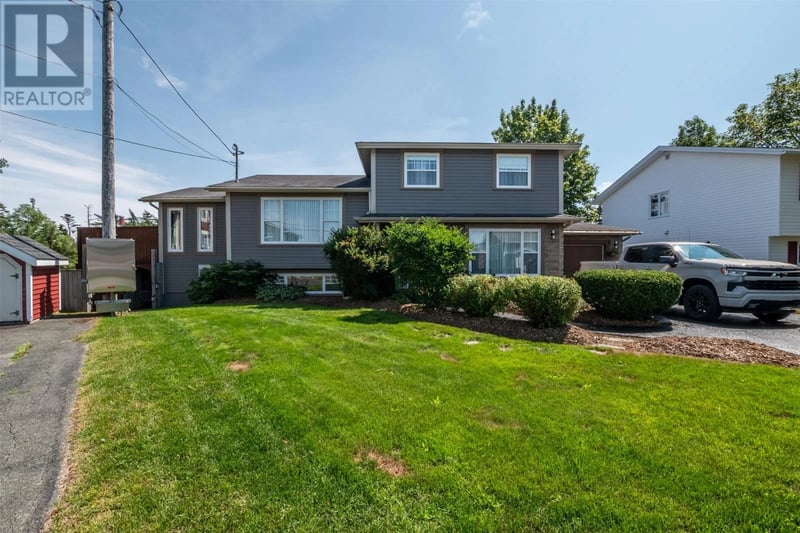 4 Emberley Place, Mount Pearl, Newfoundland & Labrador, A1N3E3, Mount Pearl, Newfoundland & Labrador — photo 1 of 5