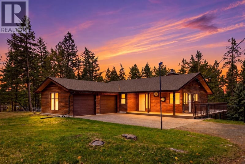 754 ROBERTS Drive, Williams Lake, British Columbia, V2G5K1, Williams Lake, British Columbia — photo 1 of 5
