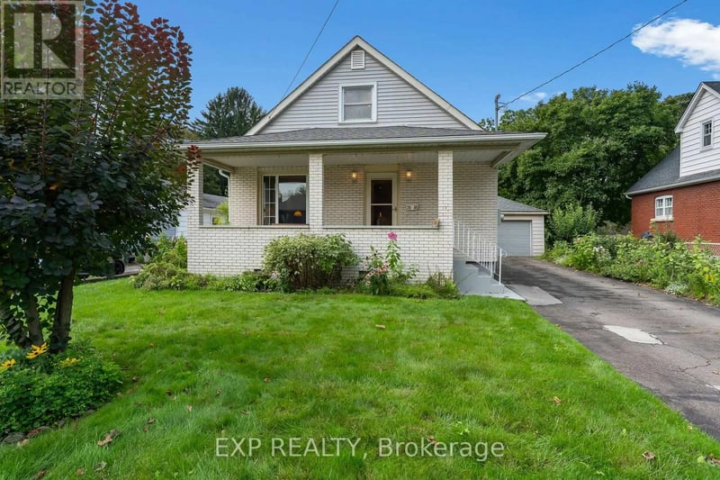 3945 St Peter Avenue, Niagara Falls (Stamford), Ontario, L2J2N9, Niagara Falls (Stamford), Ontario — photo 1 of 5
