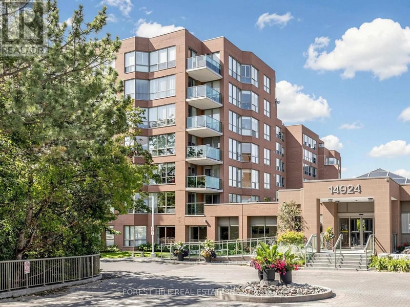 #225 14924 Yonge Street, Aurora (Aurora Highlands), Ontario, L4G6H7, Aurora (Aurora Highlands), Ontario — photo 1 of 5